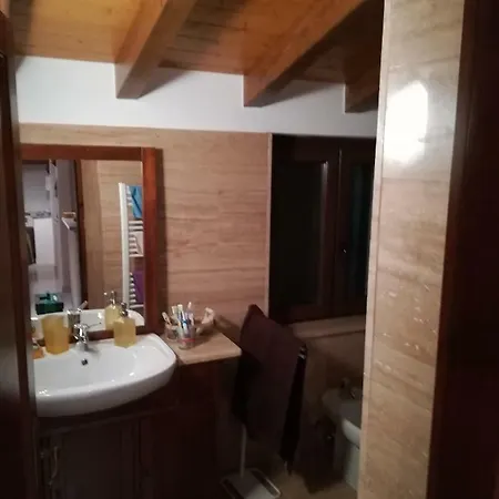 A Apartment Luino